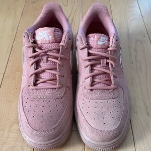 Suede pink Nike air force one